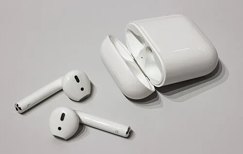 Apple AirPods (1st generation)